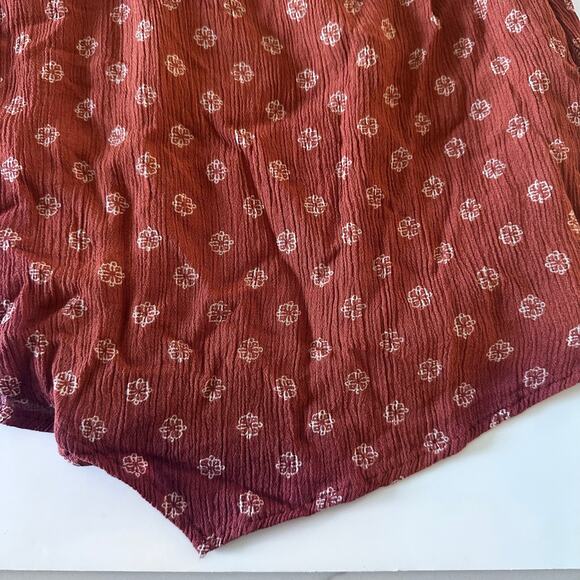 Buckle Daytrip Rust Floral Double V-Neck Tank - Small - Picture 4 of 11